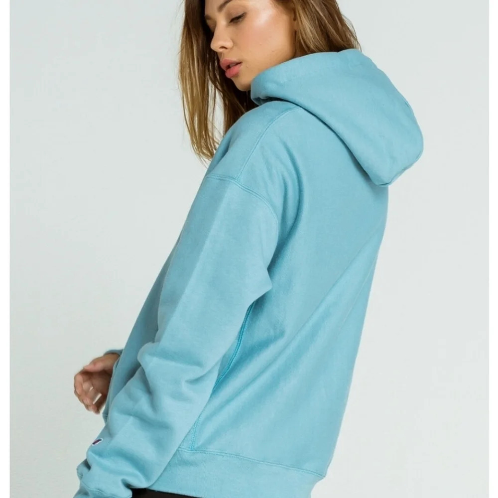 Champion Reverse Weave Hoodie in Carolina Tarheel Blue Size M